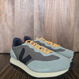 Veja Rio Branco Sneaker (Women) 7